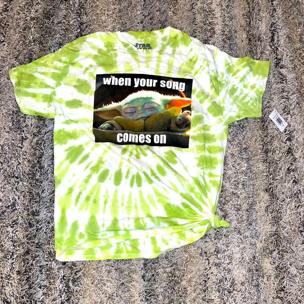 Women’s 1X STAR WARS YODA shirt Tye dye
